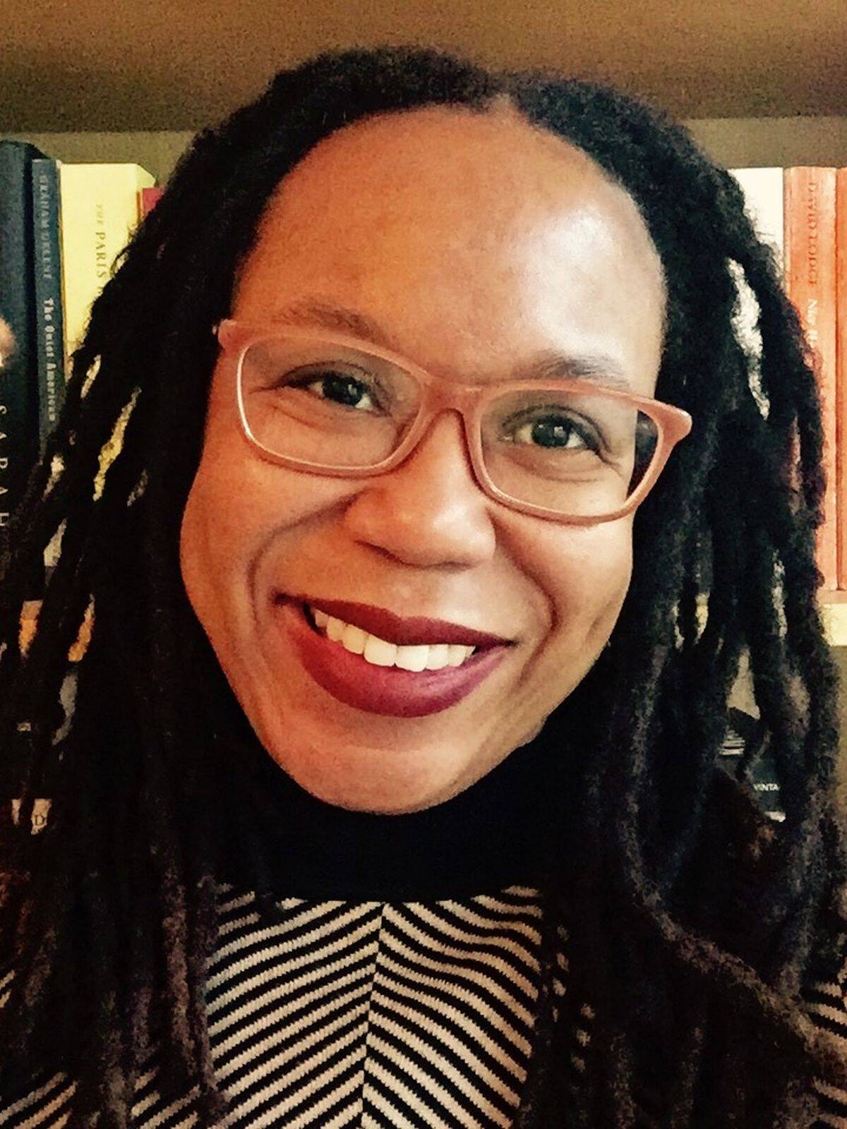 zdjęcie przedstawia Akwugo Emejulu