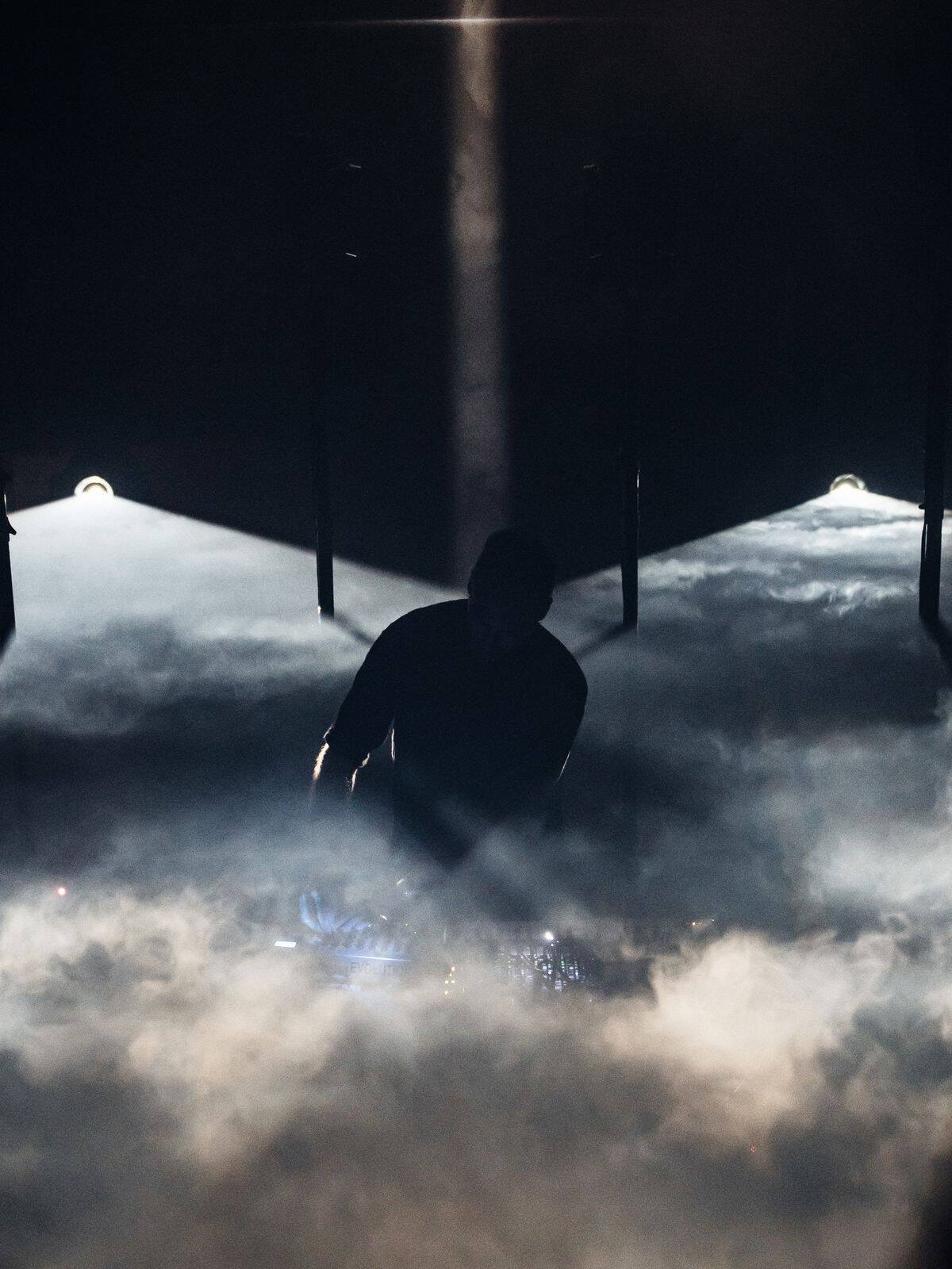 Photo of Tim Hecker & Vincent de Belleval